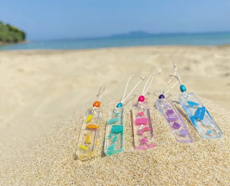 完成した海洋プラスチックチャームのイメージ
